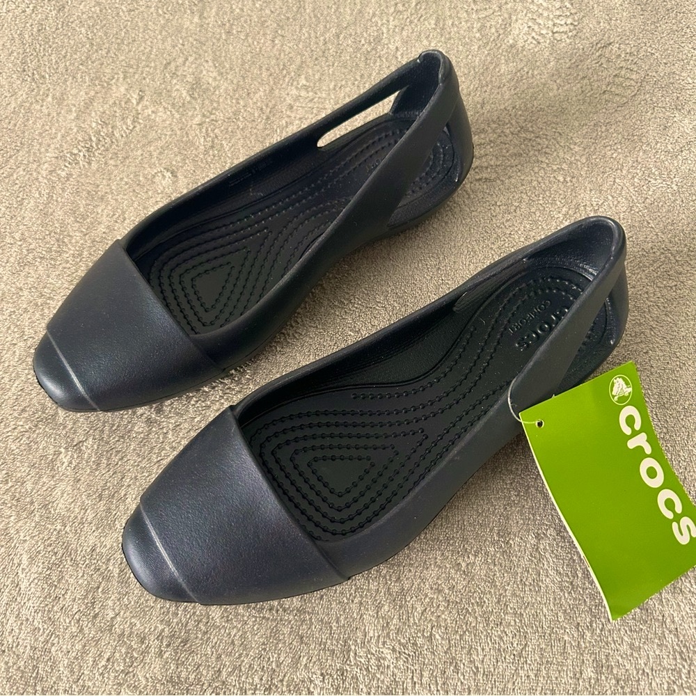 NWT Crocs Women's Black Sienna Flats Size 5